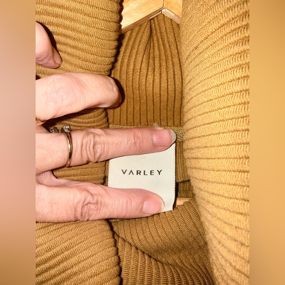 Varley Mustard Ribbed Sweatshirt - Picture 5 of 10